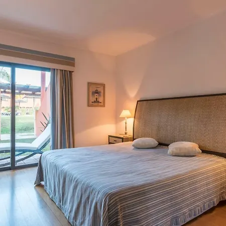 Luxury Apartment, Marina, & Pool Апартаменты Портиман