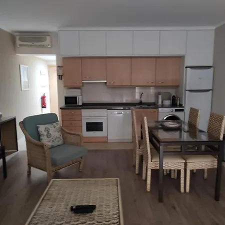 Appartement Luxury Apartment, Marina, & Pool *