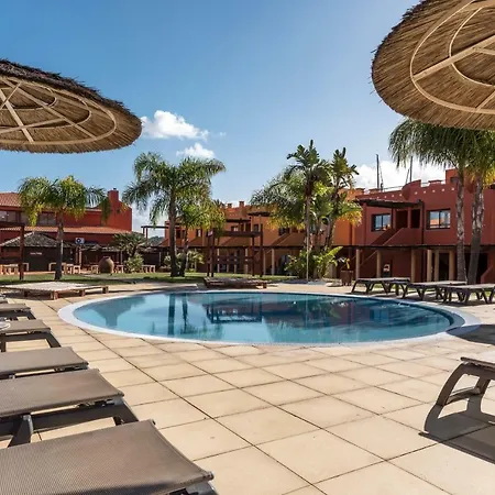 Διαμέρισμα Luxury Apartment, Marina, & Pool *