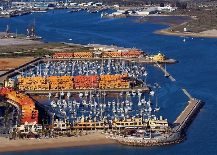 Luxury Apartment, Marina, & Pool 포티마오