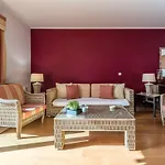 Luxury Apartment, Marina, & Pool شقة بورتيماو